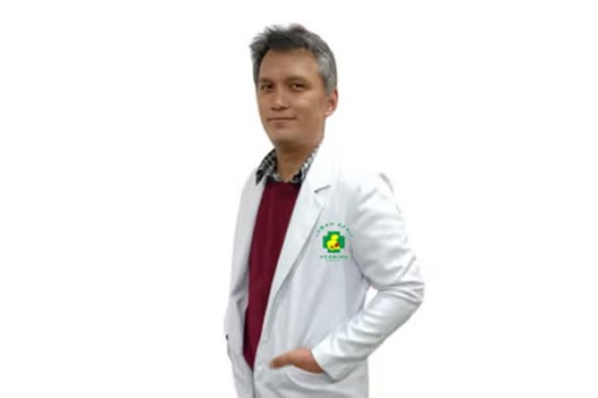 Dr. Yuditiya Purwosunu